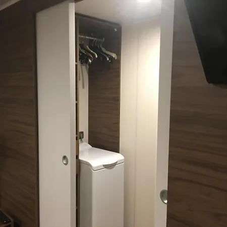 Mobilhome Familial 6 A 7 P 3 42 M2 Brevin Les Pierres Couchees Saint-Brevin-les-Pins