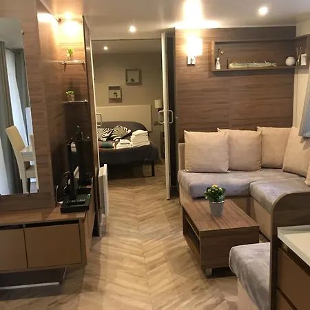 Mobilhome Familial 6 A 7 P 3 42 M2 Brevin Les Pierres Couchees