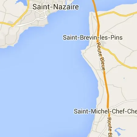 Mobilhome Familial 6 A 7 P 3 42 M2 Brevin Les Pierres Couchees * Saint-Brevin-les-Pins