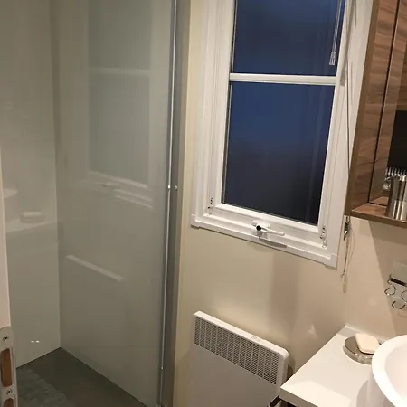 Mobilhome Familial 6 A 7 P 3 42 M2 Brevin Les Pierres Couchees * Saint-Brevin-les-Pins