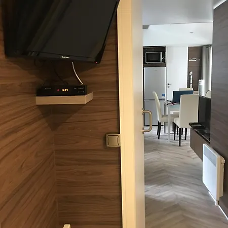 Mobilhome Familial 6 A 7 P 3 42 M2 Brevin Les Pierres Couchees