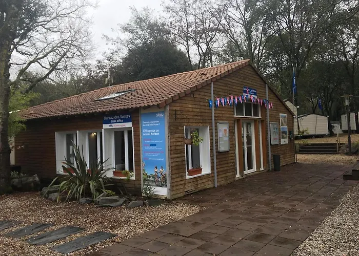 Mobilhome Familial 6 A 7 P 3 42 M2 Brevin Les Pierres Couchees Kemp Saint-Brévin-les-Pins