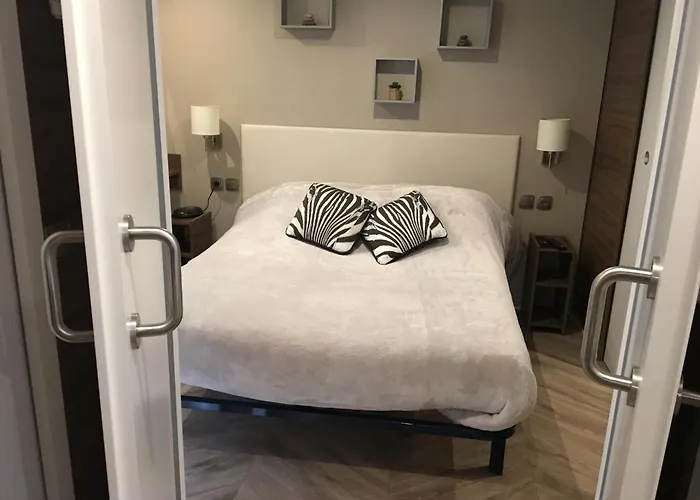 Mobilhome Familial 6 A 7 P 3 42 M2 Brevin Les Pierres Couchees Kemp Saint-Brévin-les-Pins