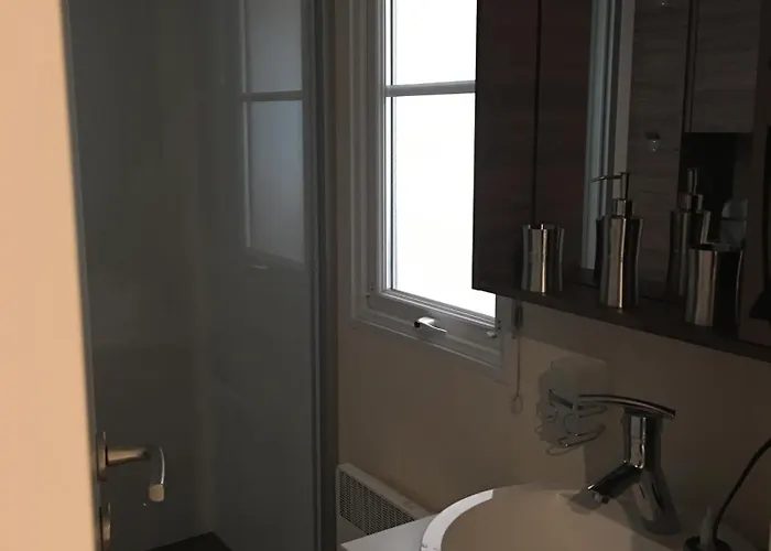 Kemp Mobilhome Familial 6 A 7 P 3 42 M2 Brevin Les Pierres Couchees