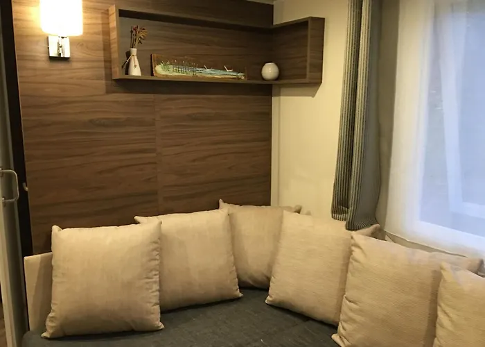 Mobilhome Familial 6 A 7 P 3 42 M2 Brevin Les Pierres Couchees Kemp *