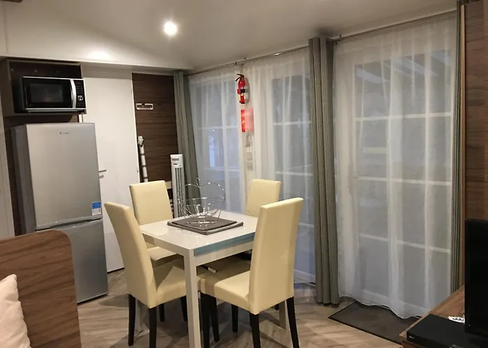 Mobilhome Familial 6 A 7 P 3 42 M2 Brevin Les Pierres Couchees Kemp *